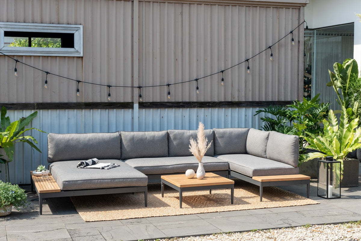 Outdoor patio set with sectional sofa