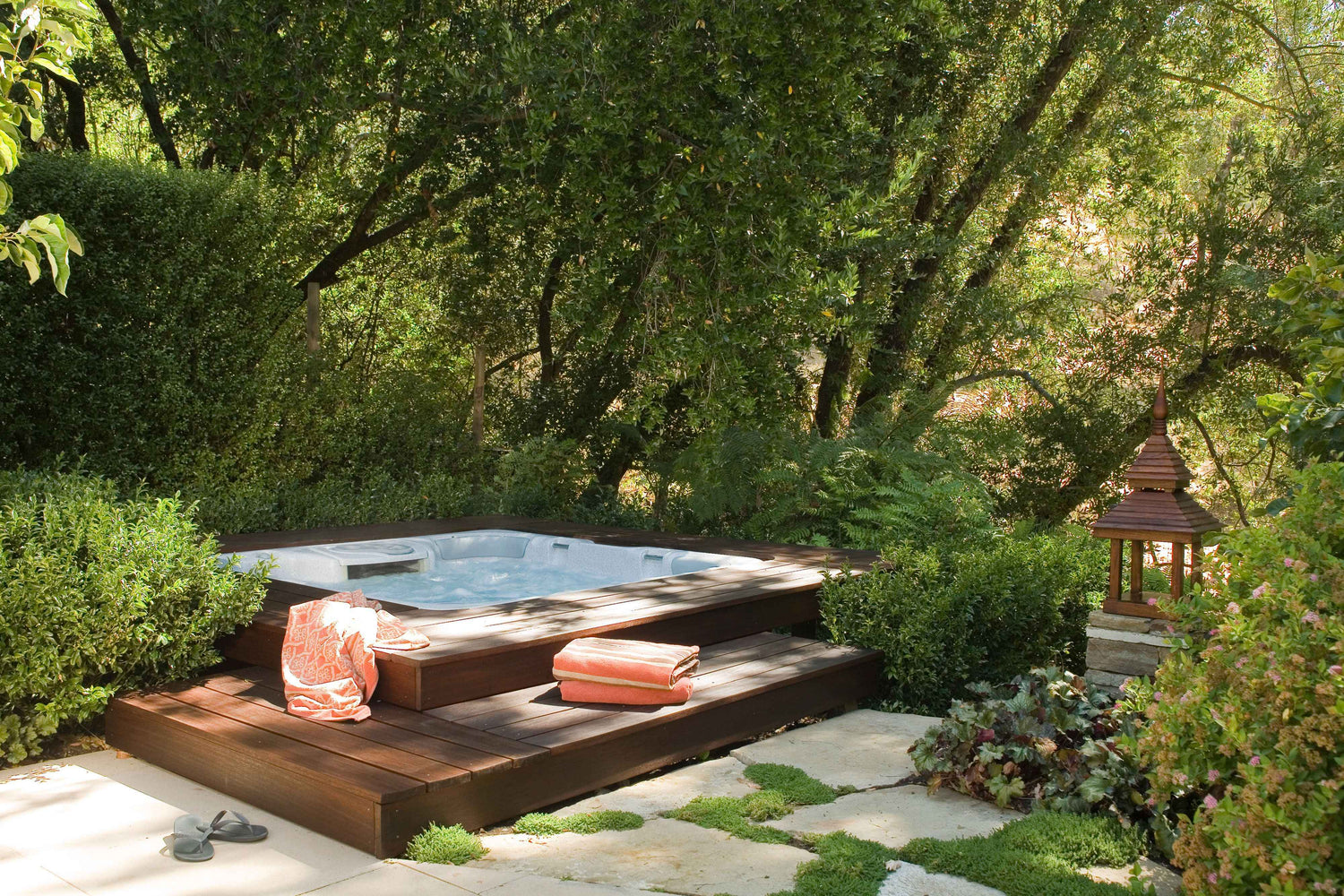 Colorado Hot Tub – 5' x 7' Outdoor Spa for 4 Adults