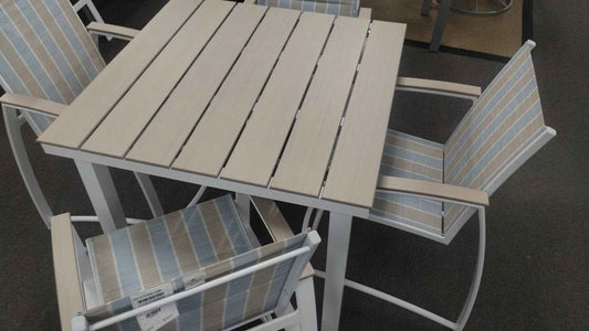 Suncoast Vision Gathering Height Outdoor Dining Set – Snow White / Fuji Stripe