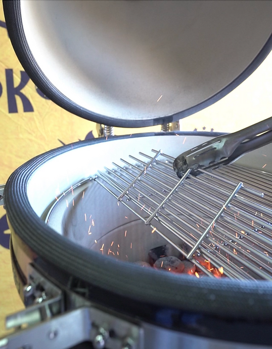 KoKoMo KoKoMaDo 21-Inch Ceramic Kamado BBQ Grill - Patio Elegance