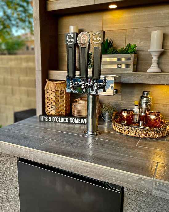 KoKoMo Fantasy Island Outdoor Kitchen Pavilion – 20'x20' Luxury BBQ Island with 70" TV, Bar, Grill, Kegerator & More