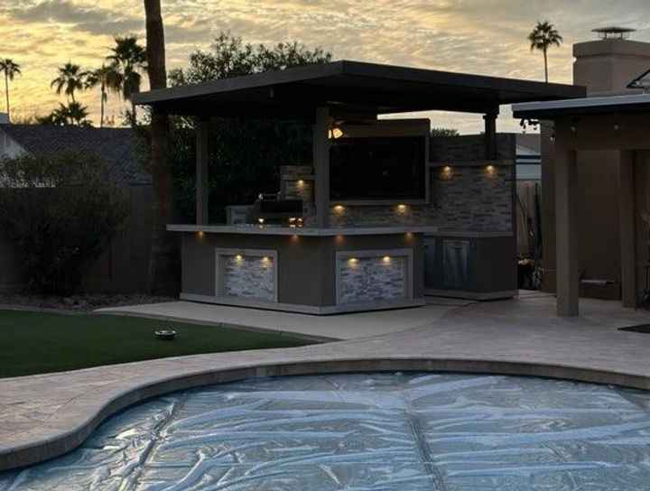 KoKoMo Bermuda Outdoor Kitchen BBQ Island with Built-In TV, Fire Pit & Bar – The Ultimate Backyard Entertaining Hub