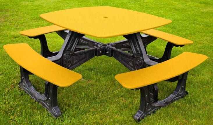 Bistro Outdoor Dining Table – 8 Seat, Recycled Plastic