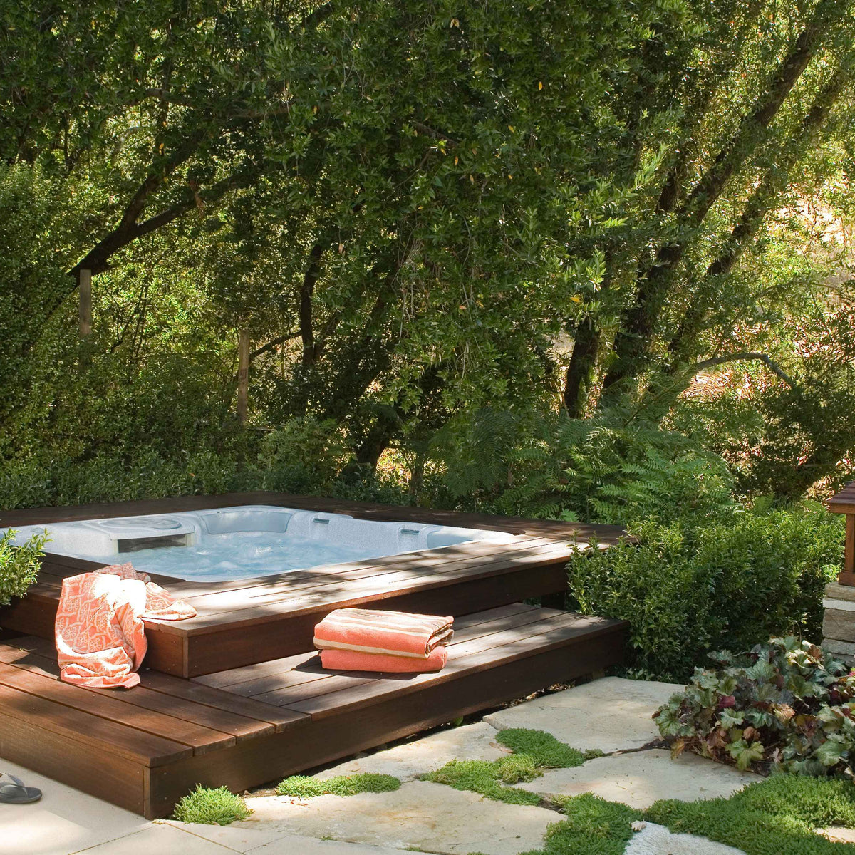 Colorado Hot Tub – 5' x 7' Outdoor Spa for 4 Adults